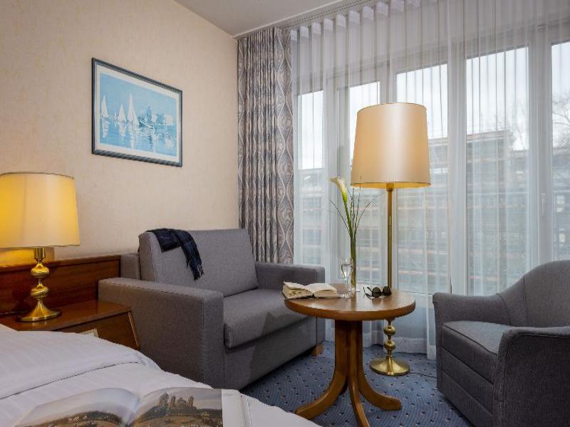 Maritim Hotel Köln image
