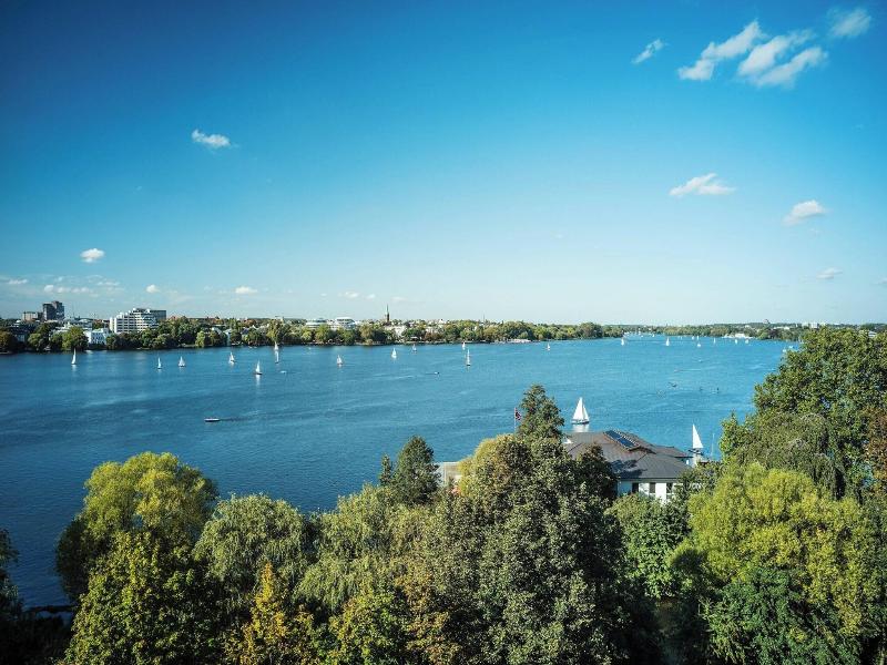 Le Méridien Hamburg image