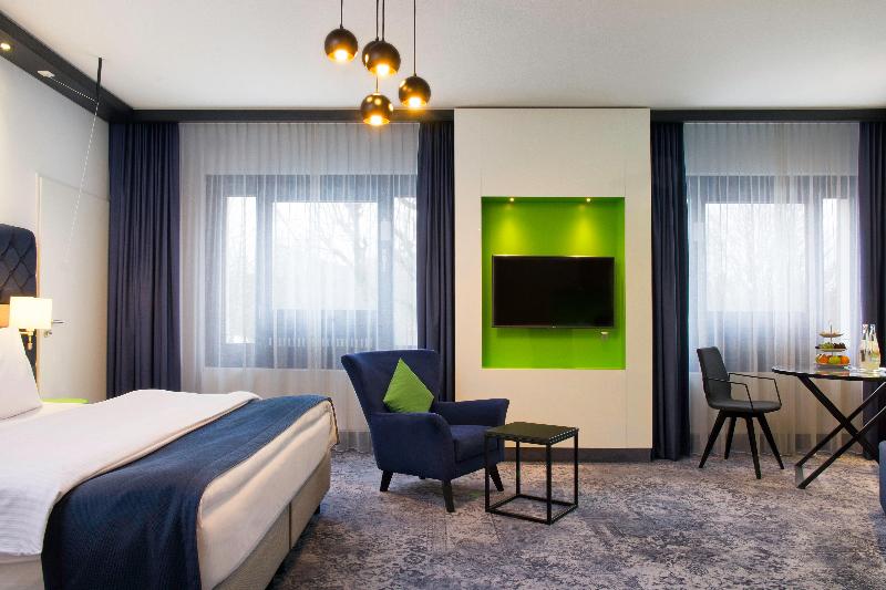 Holiday Inn Stuttgart, by IHG image