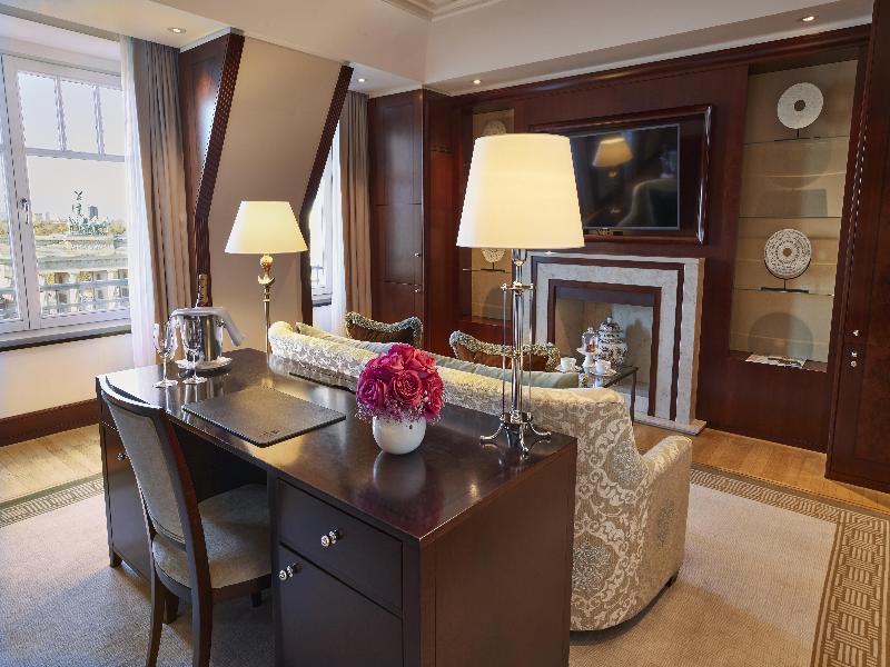 Adlon Kempinski Berlin image