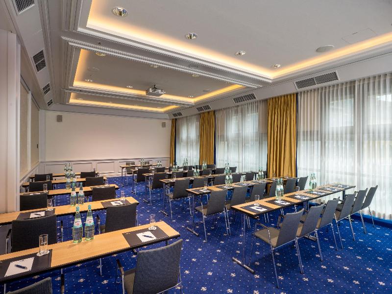 Maritim Hotel Würzburg image