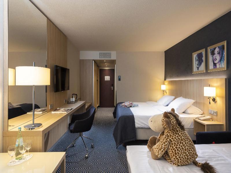 Maritim Hotel Würzburg image