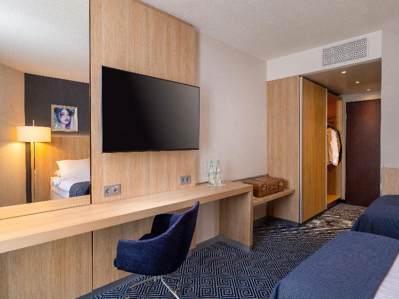 Maritim Hotel Würzburg image