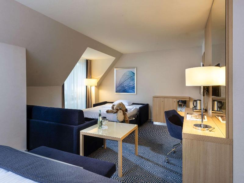 Maritim Hotel Würzburg image