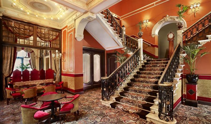 Hotel des Indes, Leading Hotels of the World