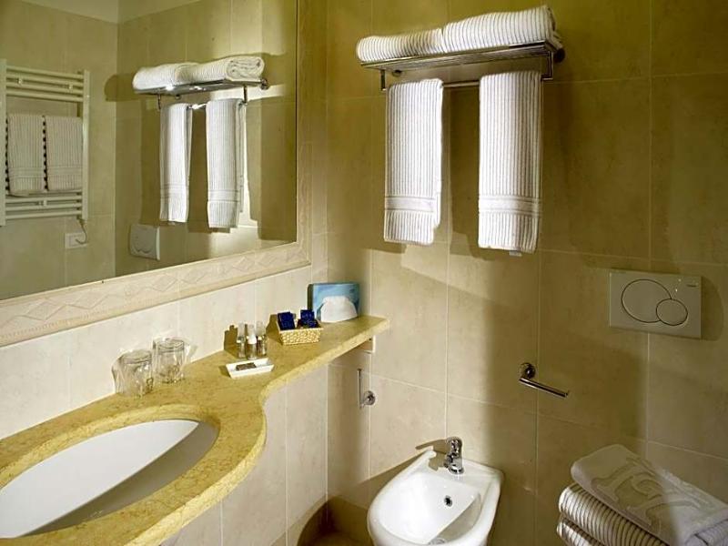 Giotto Hotel & Spa image