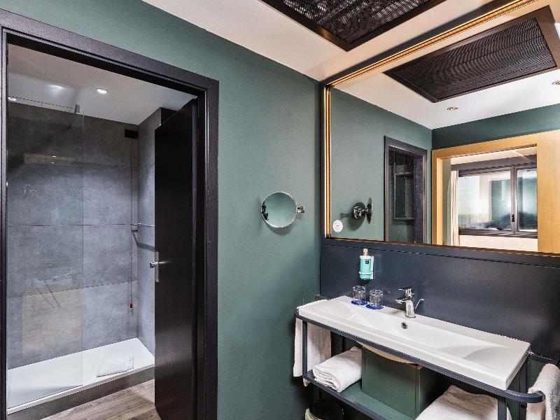 Novotel Genova City image