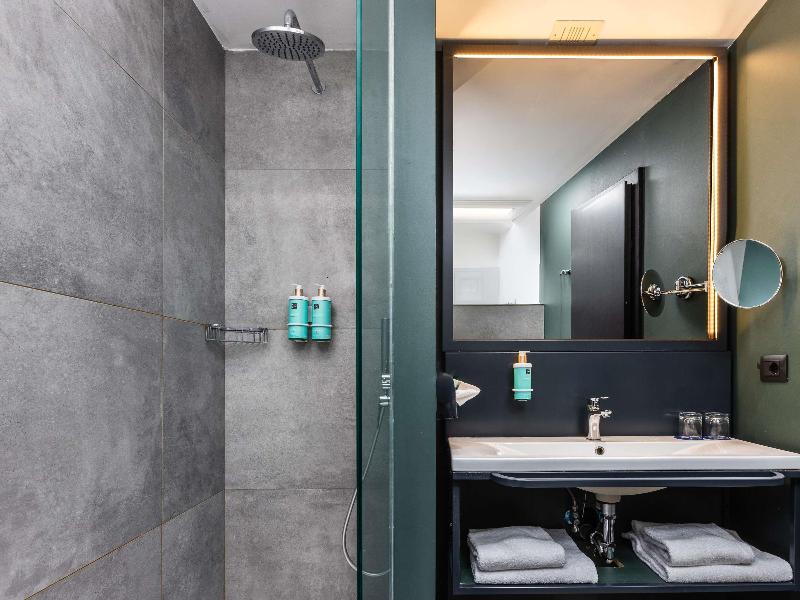 Novotel Genova City image