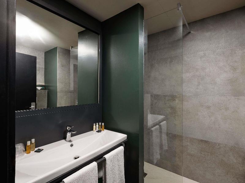 Novotel Genova City image