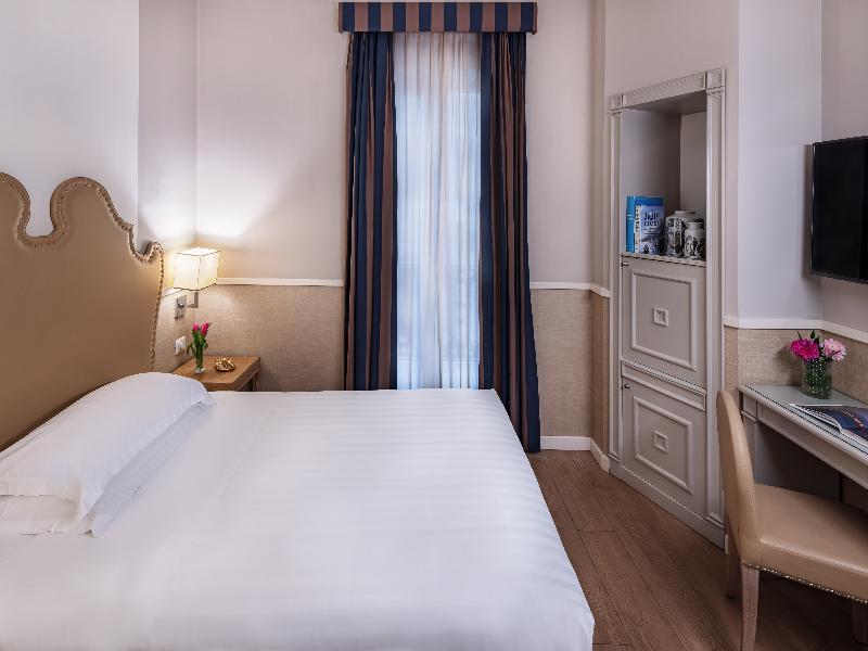 Starhotels Terminus image