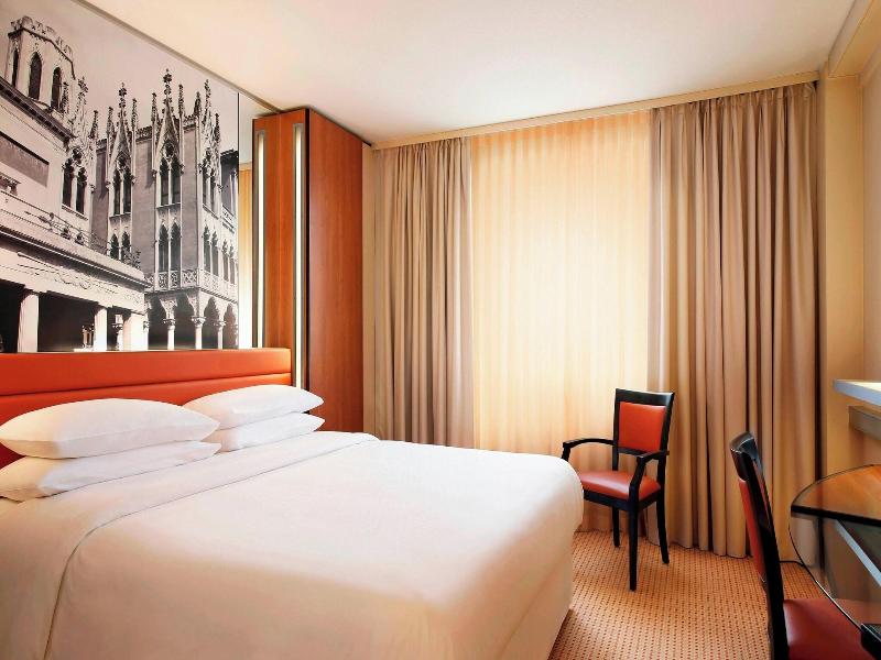 Sheraton Padova Hotel & Conference Center image