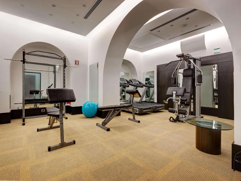 Best Western Plus Hotel Universo image