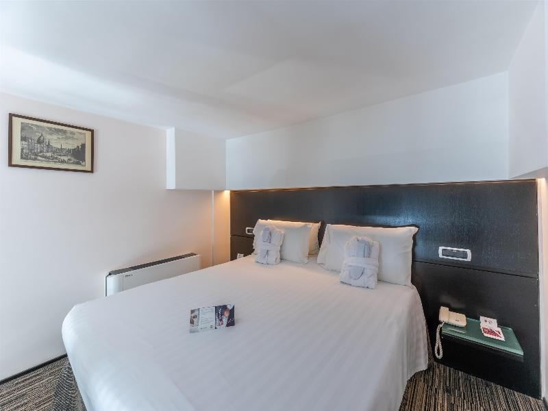 Best Western Plus Hotel Universo image