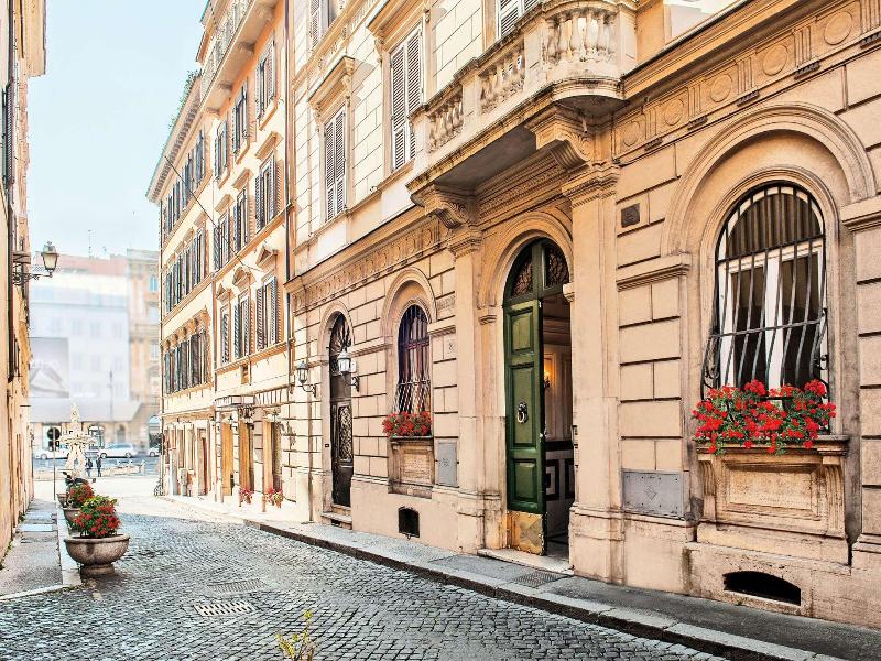 Hotel Barocco image
