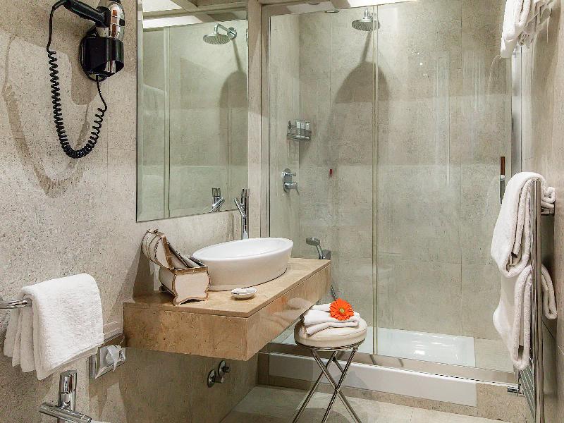 Hotel Barocco image