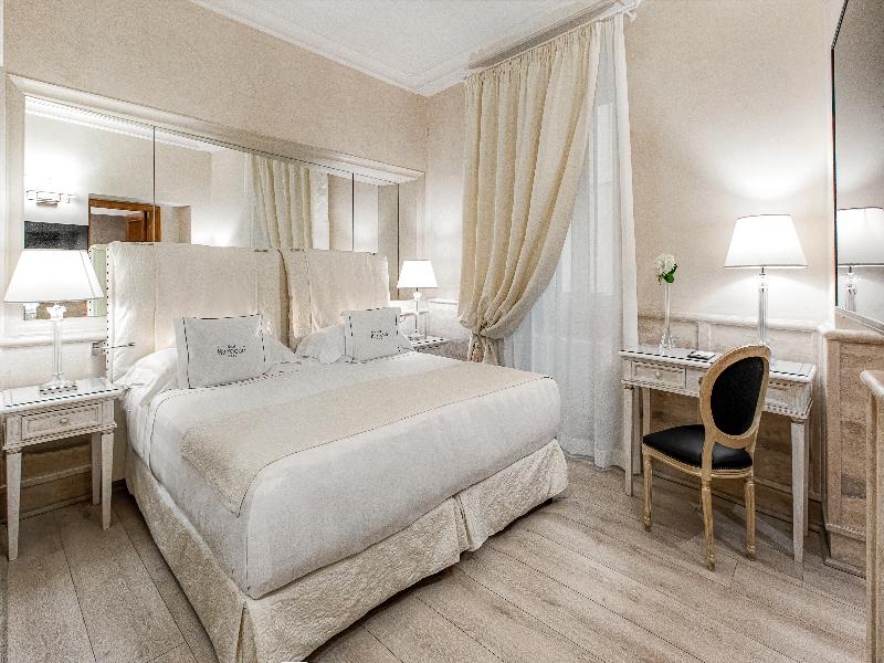 Hotel Barocco image