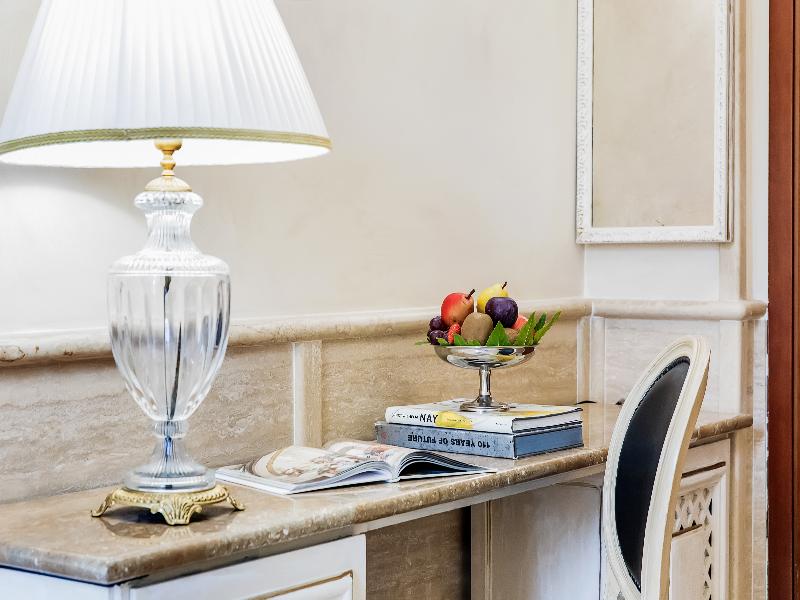 Hotel Barocco image
