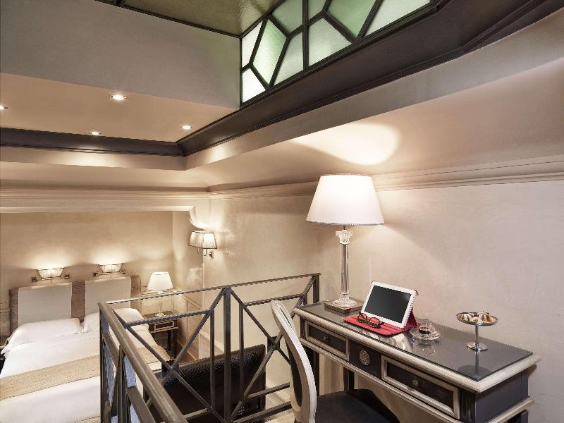 Hotel Barocco image