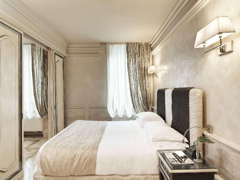 Hotel Barocco image