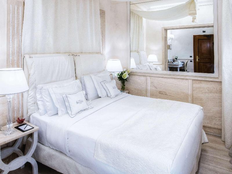 Hotel Barocco image