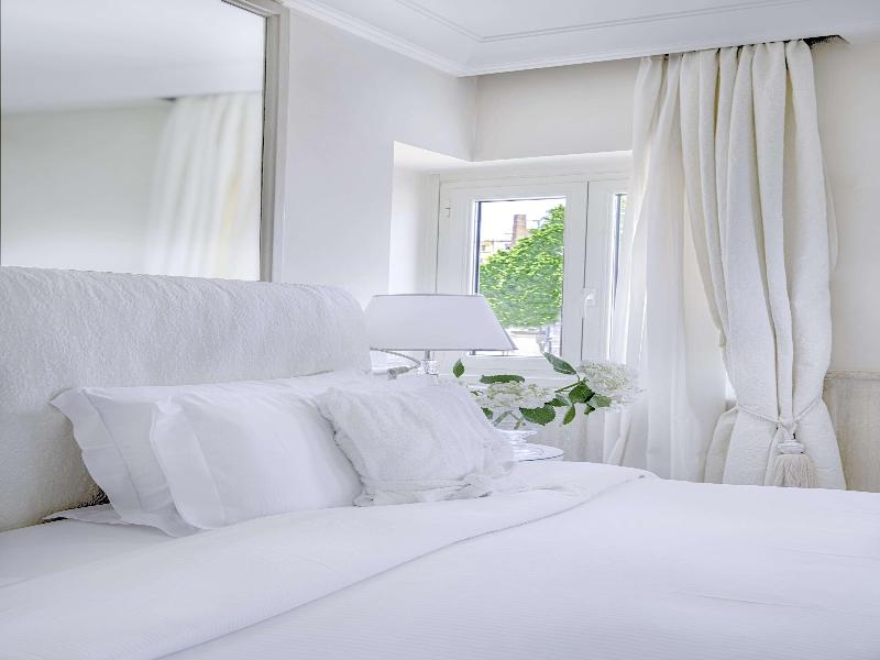 Hotel Barocco image