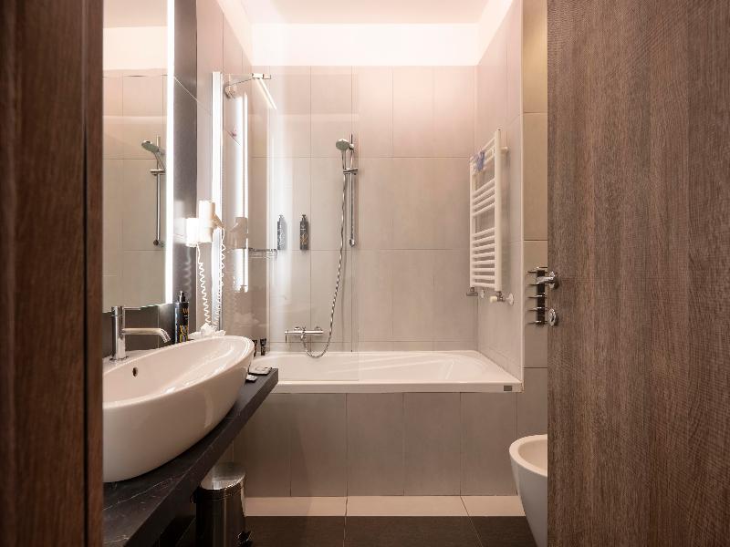 WarmtHotel image