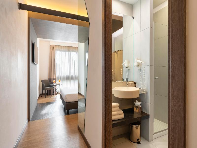 WarmtHotel image