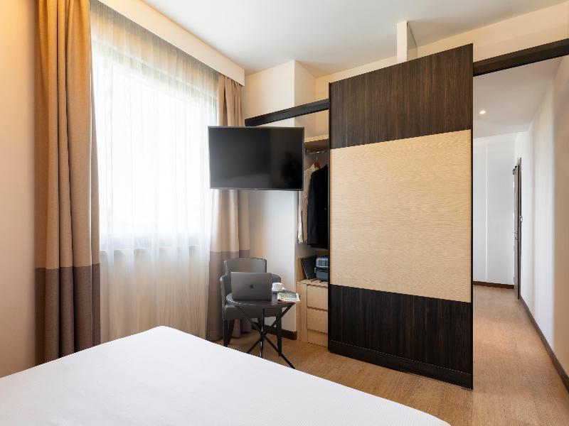 WarmtHotel image