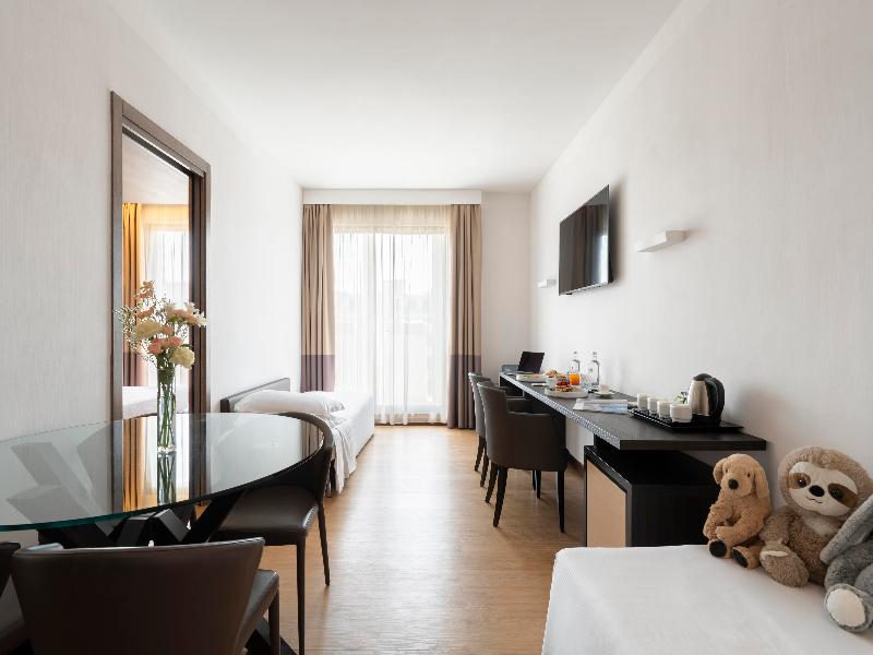 WarmtHotel image