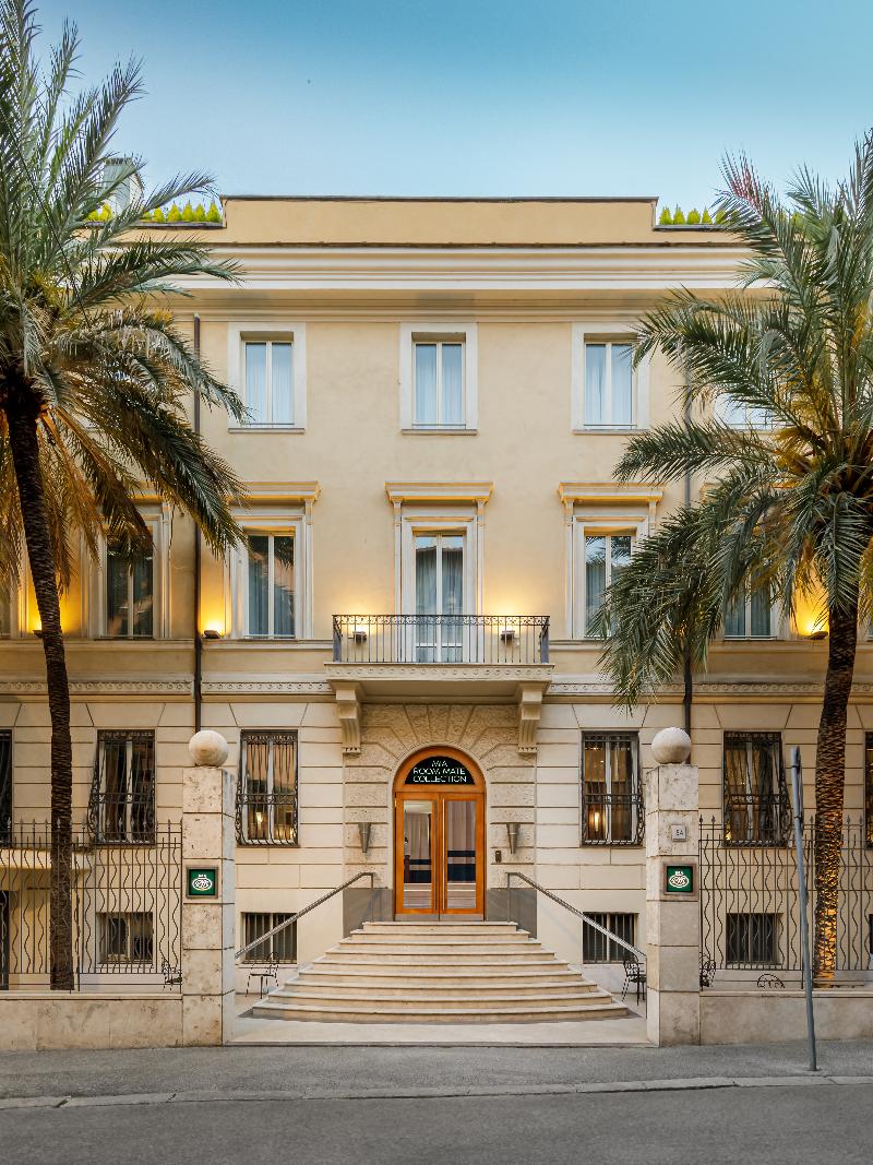 Room Mate Collection Mia, Rome Colosseum