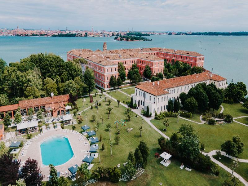San Clemente Palace image