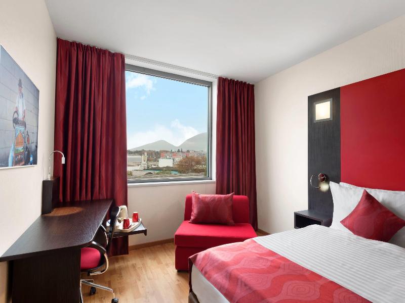 Ramada Encore Geneve image