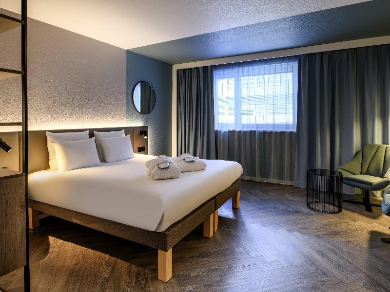 Novotel Zurich City-West image