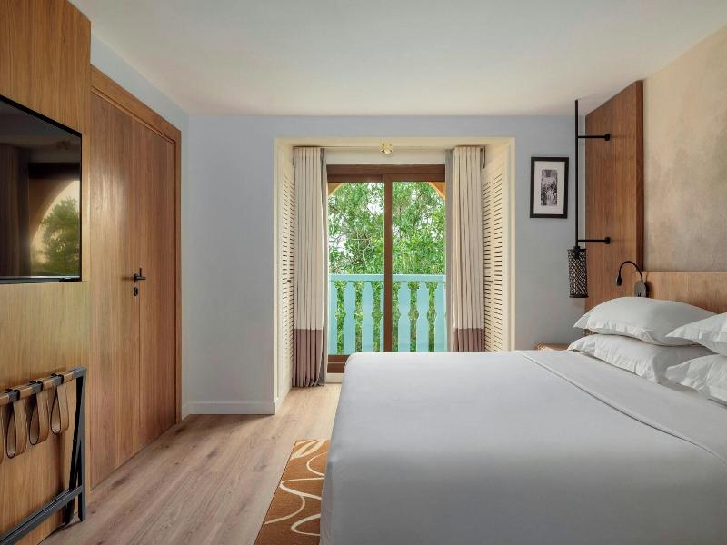 Le Meridien N'fis image