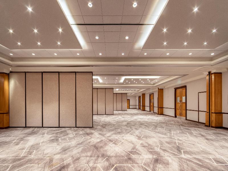 Hilton Birmingham Metropole image