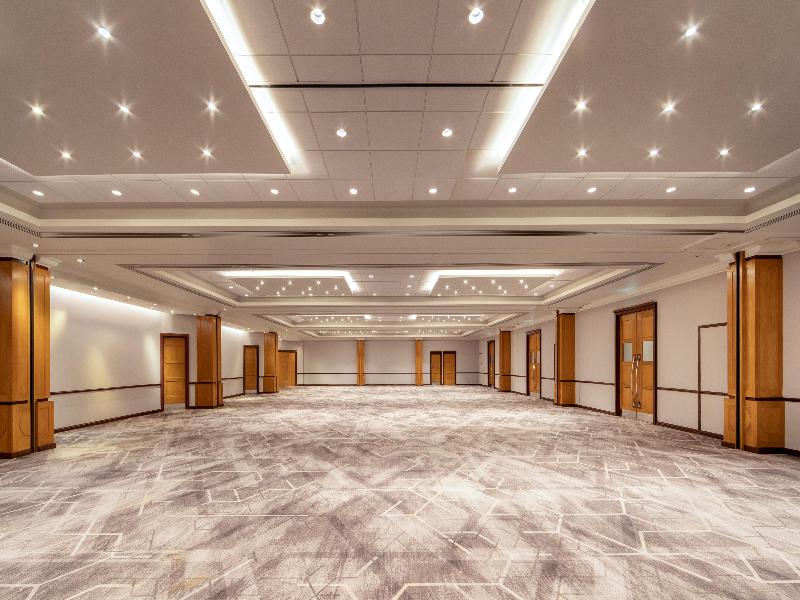Hilton Birmingham Metropole image