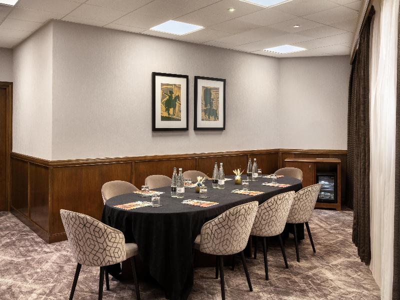 Hilton Birmingham Metropole image