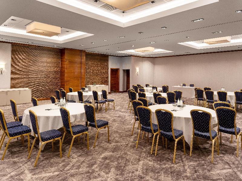 Hilton Birmingham Metropole image