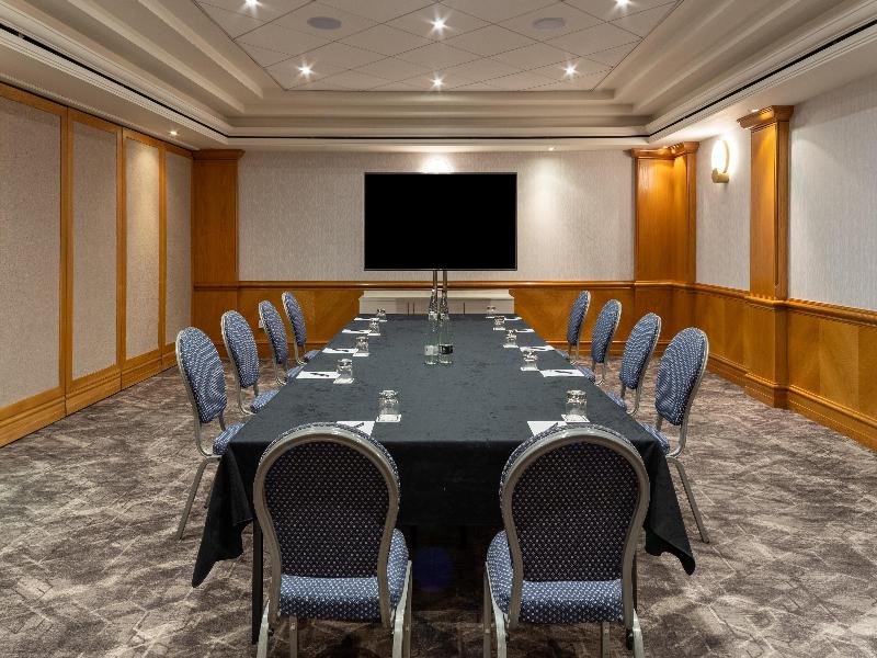 Hilton Birmingham Metropole image