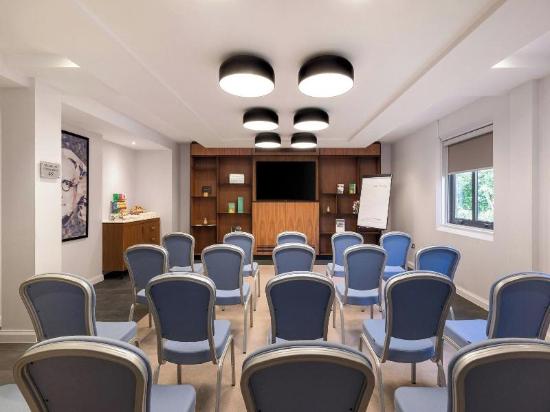 Courtyard by Marriott Glasgow Airport image