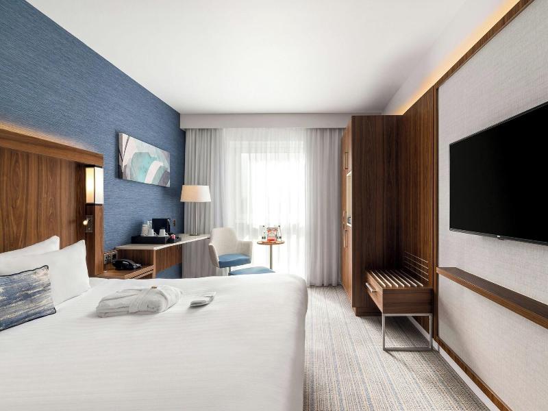 Courtyard by Marriott Glasgow Airport image