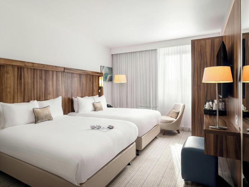 Courtyard by Marriott Glasgow Airport image