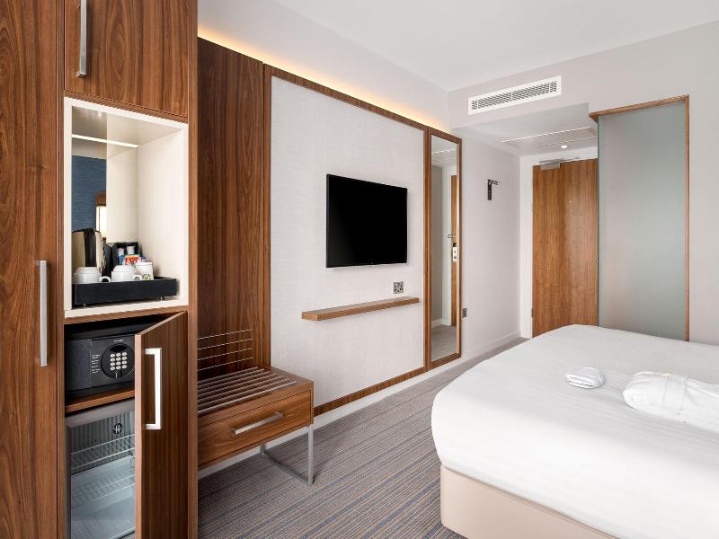 Courtyard by Marriott Glasgow Airport image