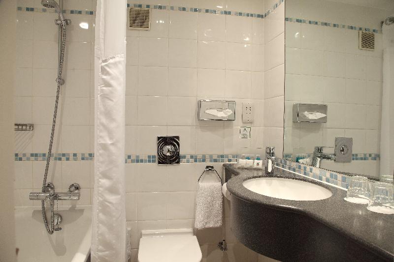 Holiday Inn London Regents Park image