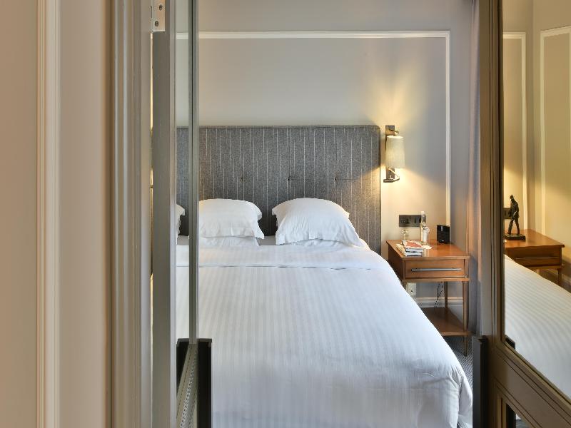Hyatt Regency London The Churchill image