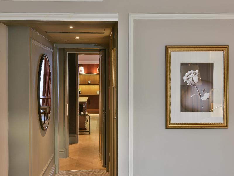 Hyatt Regency London The Churchill image