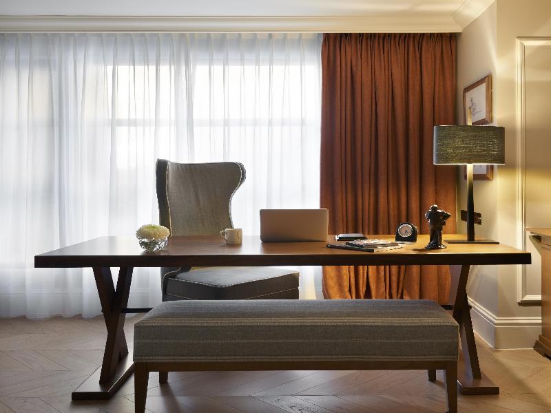 Hyatt Regency London The Churchill image