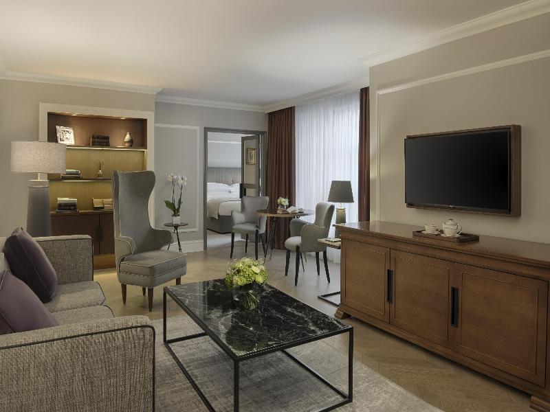 Hyatt Regency London The Churchill image