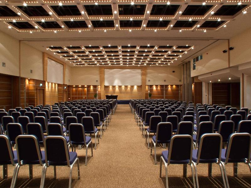 Novotel London West image