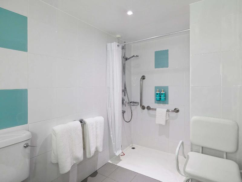 Novotel London West image